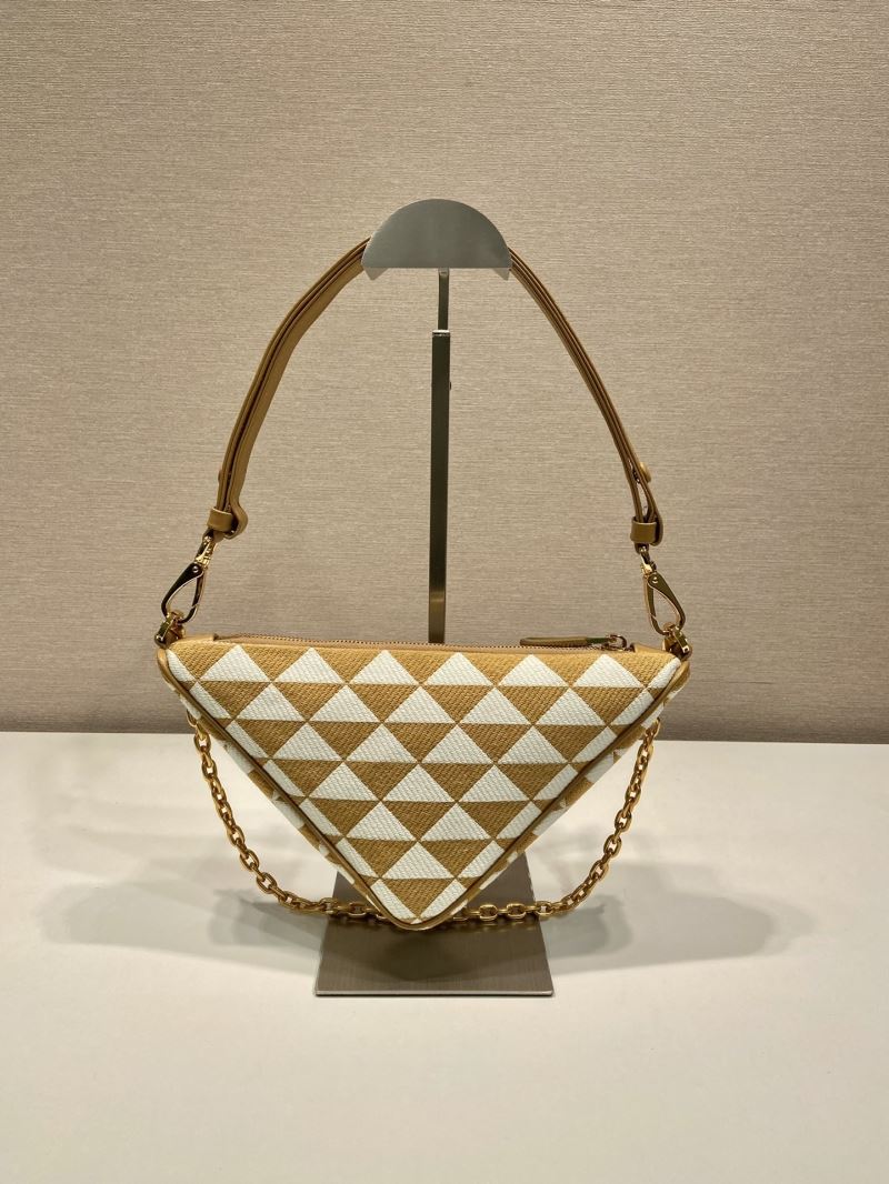 Pra*a triangle pouch